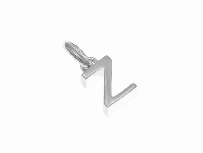 Ein Anhänger aus poliertem Sterling Silber in Form des Buchstabens Z, hergestellt von Juwelier Harnisch, ideal für persönlichen Schmuck.