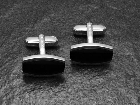 Manschettenknöpfe 925 Sterling Silber mit echtem Onyx, hergestellt von Juwelier Harnisch, elegantes Design mit echtem Stein, ideal für besondere Anlässe.