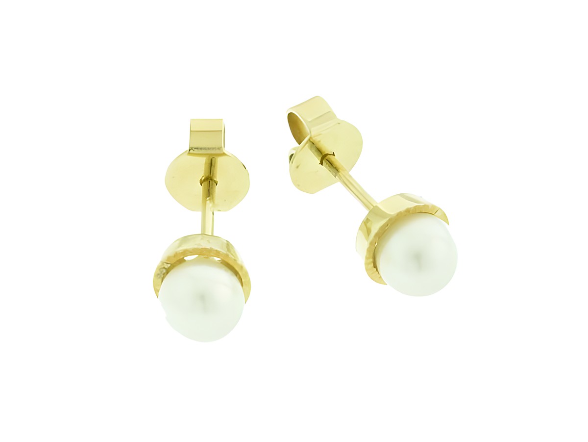 Runde Ohrringe aus Zuchtperlen in Gold 333, romantisches Design, Hersteller Juwelier Harnisch, elegante Perlen Ohrringe für besondere Anlässe.