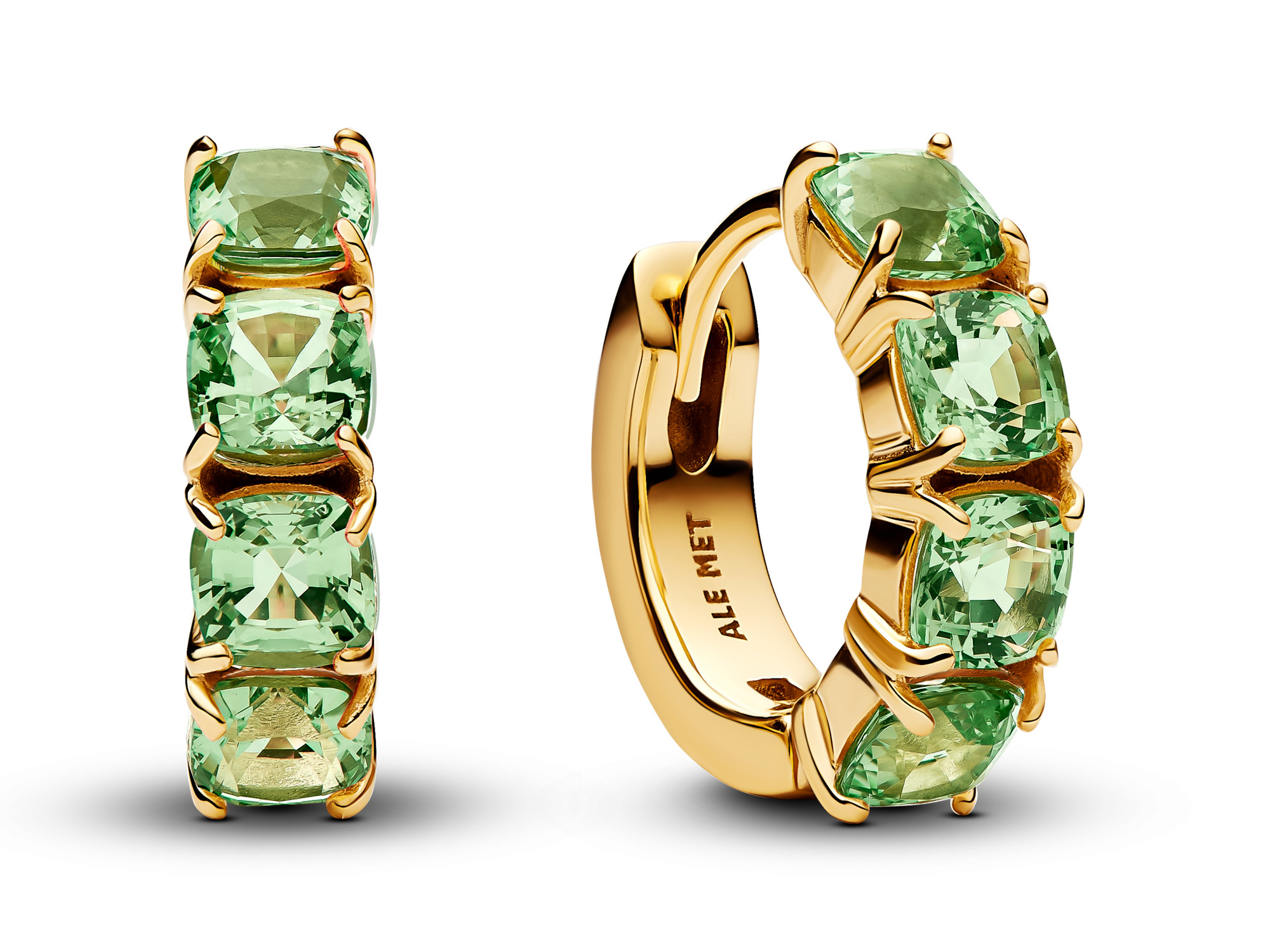 Pandora 263851C01 - Grüner Creolenring - Gelbgold Vergoldung Grüner Creolenring von Pandora mit gelbgoldener Vergoldung, ausgestattet mit mehreren glitzernden grünen Edelsteinen, perfekt für modische Akzente. Neuheiten im Schmuckbereich.