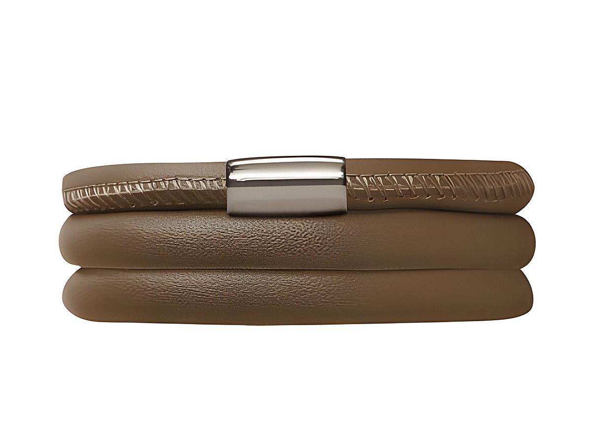 Endless Lederarmband 12105-60 cm Brown Triple Edelstahl Silber, dreifaches Armband aus braunem Leder mit schlichter Metallverschluss. Ideal für einen lässigen Look.