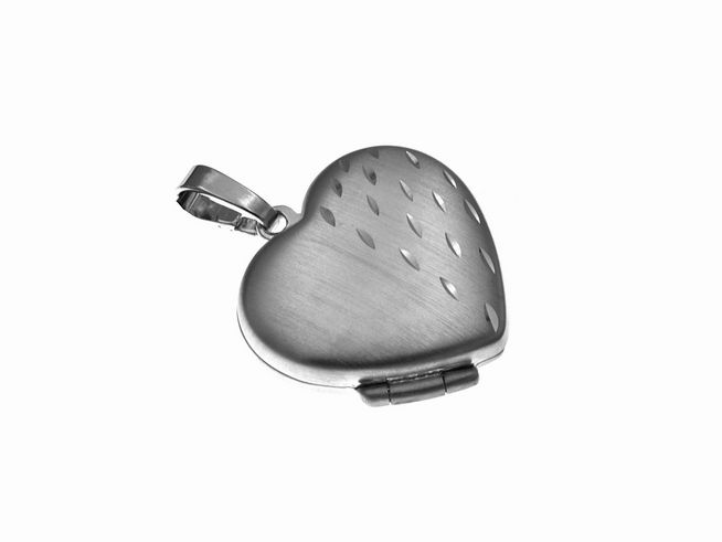 Silber Medaillon Herz mattiert mit Muster und rhodinierten Oberflächen vom Hersteller Juwelier Harnisch, elegantes und zeitloses Design. Ideal zum Tragen oder Verschenken.