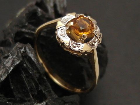 37041-0 Silberring fabelhaft aus Sterling Silber vergoldet mit einem Citrin in Gr. 56, hergestellt von Juwelier Harnisch, bis Gr 56/17,8, der Ring hat eine filigrane Blütenform.