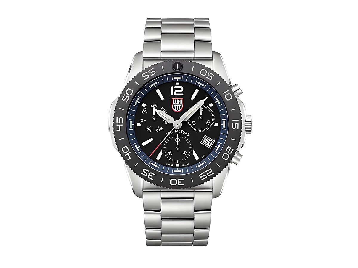 Luminox Uhr XS.3143.M - Pacific Diver Chrono - 44 mm mit schwarzem Ziffernblatt, blauem Lünette, Edelstahlarmband und Chronographenfunktionen. Robust und sportlich für Abenteuer.