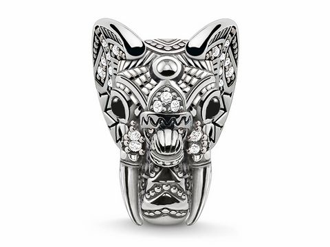 Ein detaillierter Karma Bead von Thomas Sabo in Form eines Elefanten aus geschwärztem Silber mit Onyx-Zirkonia und filigranen Verzierungen.