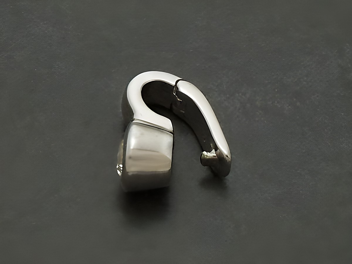 Modern Anhänger-Clip aus Sterling Silber rhodiniert, elegant designt, Hersteller Juwelier Harnisch, besetzt mit glitzerndem Zirkonia. – Ansicht 2