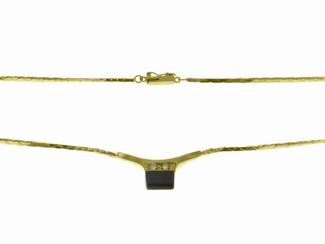 Collierkette mit Mittelteil aus 333 Gelbgold, verziert mit Onyx und zwei Diamanten, Länge 45 cm, Hersteller Juwelier Harnisch, elegantes und zeitloses Design.