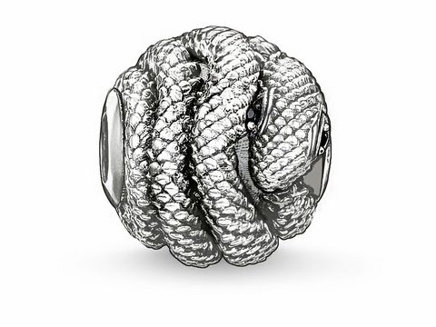 Schlichte schlängelnde Schlange aus Silber mit schwarzem Zirkonia, Teil der Thomas Sabo Karma Beads Kollektion, verleiht jedem Schmuckstück eine elegante Note.