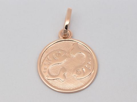 Fisch Anhänger aus rosé vergoldetem Sterlingsilber, poliert, mit gravierten Fischen im Design, Ø 14 mm, Hersteller: Juwelier Harnisch, ideal für Anhänger oder Schmuckstücke.
