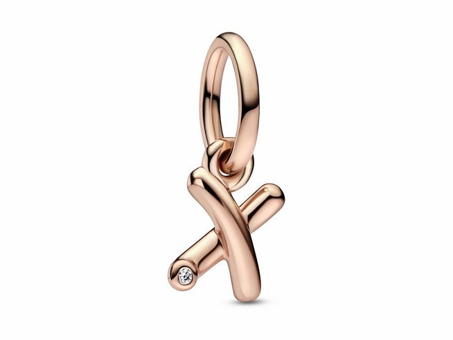 Pandora Charm 782482C01, Buchstabe X in Roségold Vergoldung, verziert mit Zirkonia, zeigt ein elegantes, minimalistisches Design, ideal für Armbänder und persönliche Sammlungen.