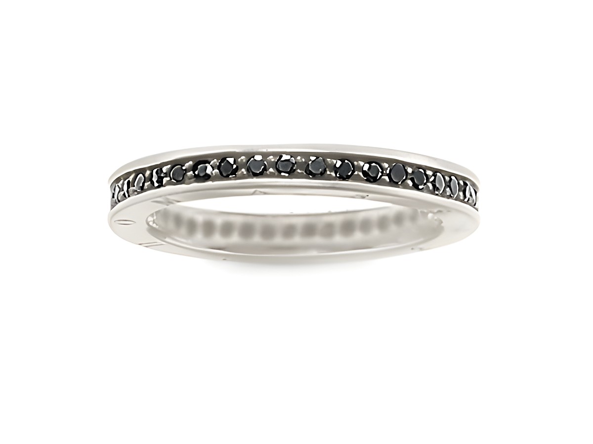 Silberner Thomas Sabo Ring TR1700-051-11-48 mit Zirkonia in Größe 48, schlichtes Design mit schwarzem Steinbesatz, elegant und zeitlos. Ideal für jeden Anlass.