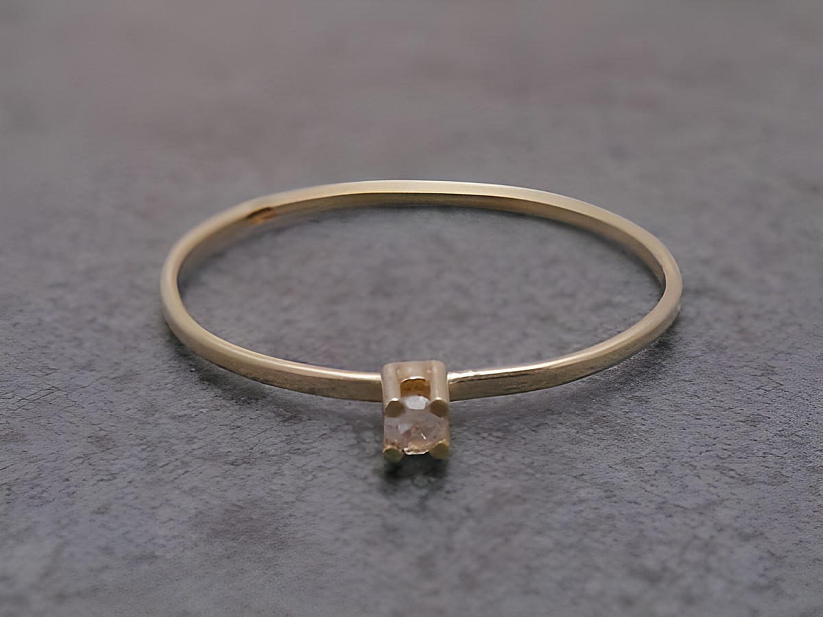 Gold Ring filigran Gold 585 mit Diamant Goldring Gr. 50, Hersteller Juwelier Harnisch, elegant und zeitlos bis Gr. 50/16. Ideal als Geschenk oder für den eigenen Schmuckkasten.