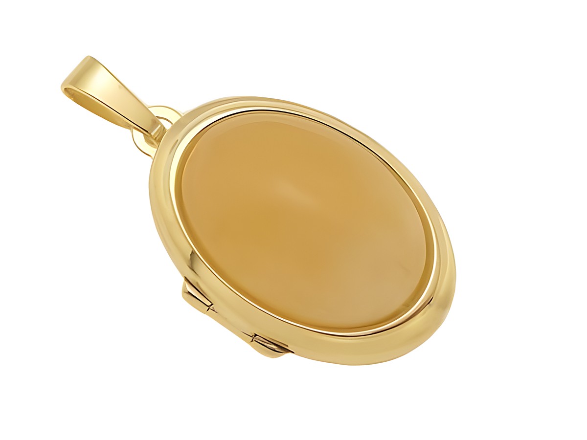 Aragonite Cabochon in einem eleganten Gold 333 Medaillon des Herstellers Juwelier Harnisch, zeitloses Schmuckstück mit geschmackvollem Design.