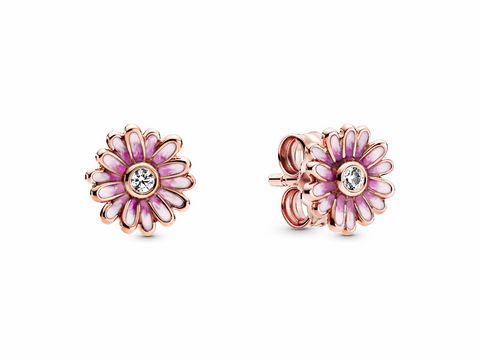 Zwei zierliche Ohrringe in Blütenform mit leuchtend lilanen Blütenblättern und einem funkelnden Zirkonia in der Mitte, aus roségoldfarbenem Metall, Hersteller: Pandora, Modell: ROSE - 288773C01.