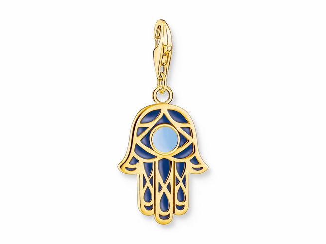 56972587-0 Charm-Anhänger von Thomas Sabo in Form einer Hand mit dem Auge von Fatima, aus Silber mit gelbgoldener Vergoldung und kaltemail in Blau. Ideal als Schmuckstück für jeden Anlass.