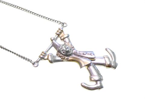 Beweglicher Clown an Kette aus Sterling Silber, 42 cm lang, von Juwelier Harnisch, detailreich gestaltet und ideal für Liebhaber von Clowns und besonderen Schmuckstücken.