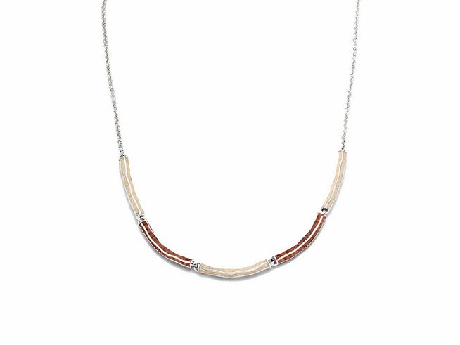 Elegante DUR Wellenspiel Kette aus rhodiniertem Sterling Silber, verziert mit Strandsand und Bernstein, in einer Länge von 42 bis 50 cm. Ein stilvolles Schmuckstück für jeden Anlass.