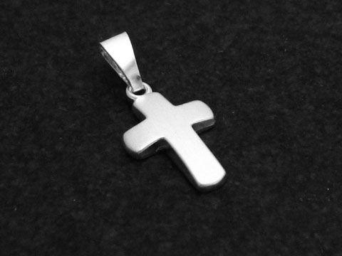 Anhänger Sterling Silber Kreuz klein seidenmatt, Hersteller Juwelier Harnisch, schlicht und elegant präsentiert auf schwarzem Untergrund. Ideal für vielseitige Anlässe.
