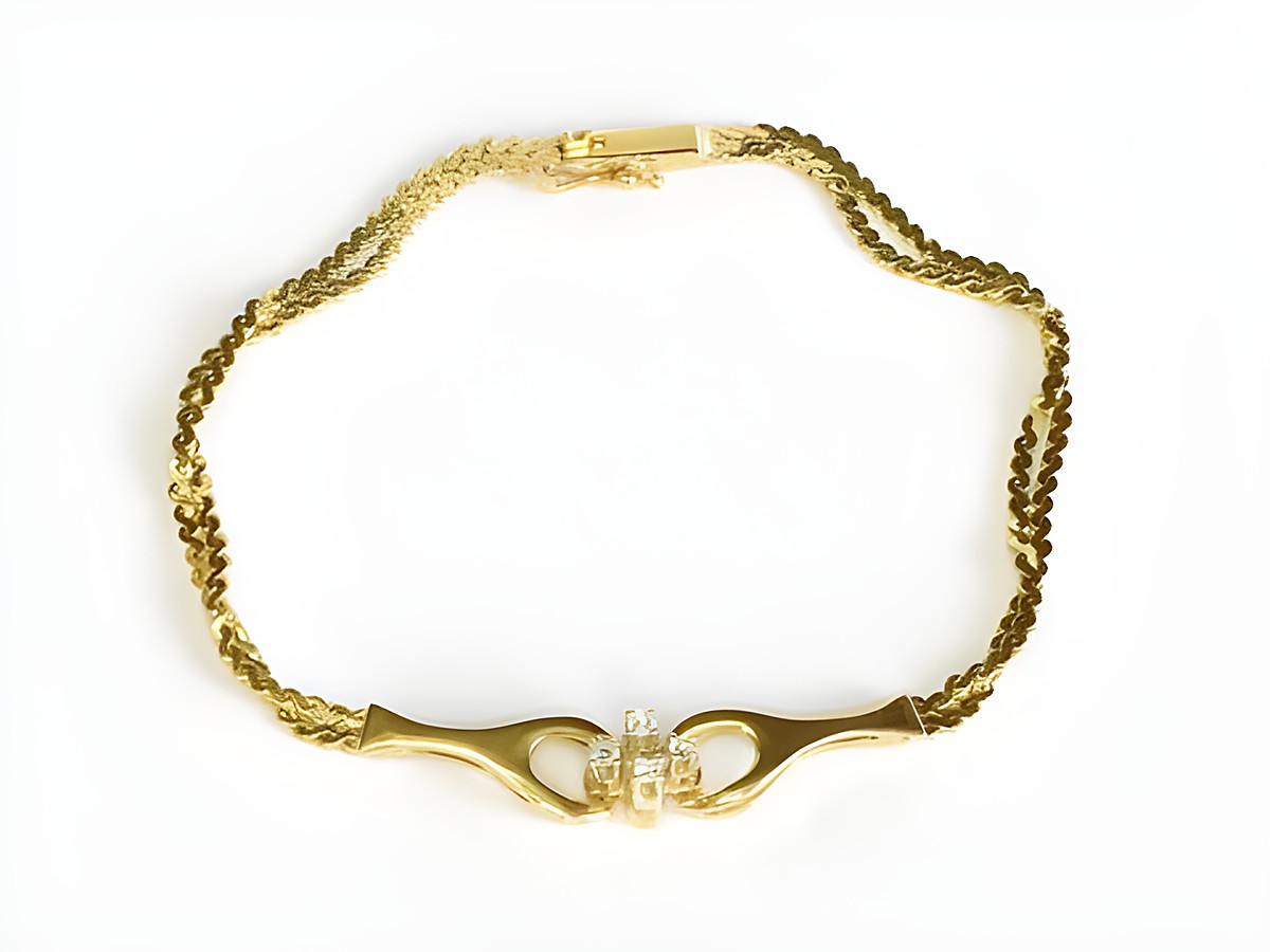 Gold Armband mit Mittelteil 333 Gold, elegant, verziert mit einem Diamanten 0,10 ct. W/Vsi, Länge 19,5 cm, Hersteller Juwelier Harnisch, zeitloses Design. – Ansicht 2
