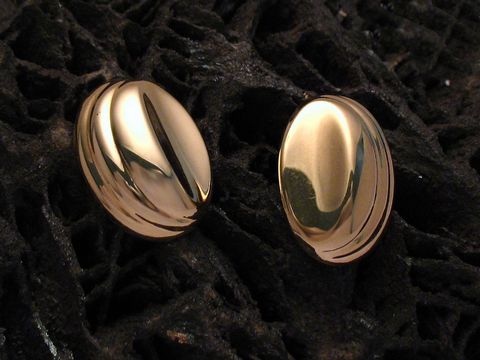 Ohrringe oval - echt Gold - zeitlos, Hersteller: Juwelier Harnisch, Design Ohrringe in glänzender Oberfläche, elegant und klassisch, ideal für besondere Anlässe oder den täglichen Gebrauch.