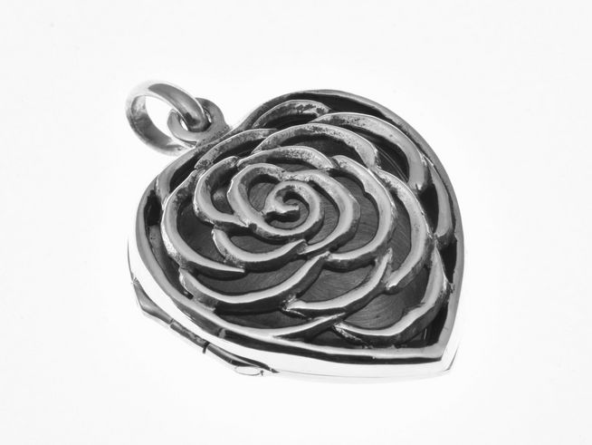 Medaillon Herz gewölbt aus Silber mit geschnörkelter Blume, Hersteller Juwelier Harnisch, detailreiche Rose im Design, ideal als Geschenk oder persönlicher Schmuck.