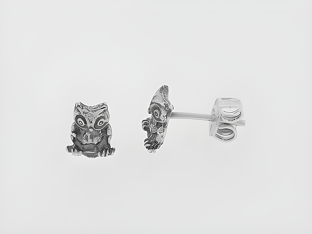 Niedliche Eule aus 925 Sterling Silber Ohrstecker ohne Stein, Hersteller Juwelier Harnisch, ideal für einen verspielten Look.