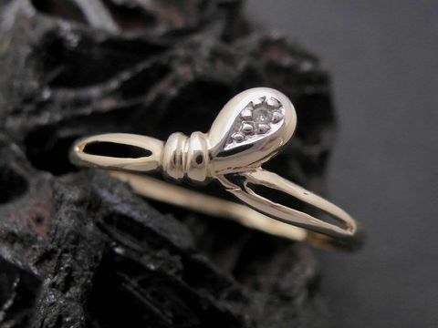 Gold Ring - symbolisch - Gold 585 bicolor - Diamant - Goldring - Gr. 55, Hersteller: Juwelier Harnisch, bis Gr. 56/18, zarter Goldring mit funkelndem Diamant.