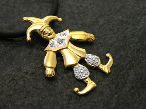 Beweglicher Clown Anhänger aus Gold 585 Bicolor mit funkelnden Diamanten, hergestellt von Juwelier Harnisch, ideal für Schmuckliebhaber und besondere Anlässe.