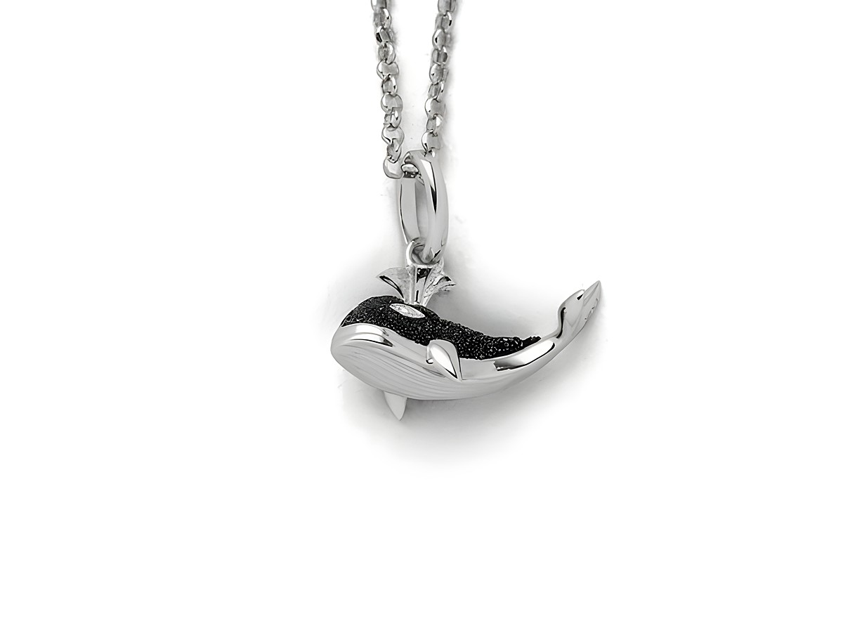 Halskette mit Walfisch-Anhänger aus Sterling Silber von DUR, Kette ist 42 cm lang, elegantes Design mit perfekt detailliertem Walfisch, ideal für jeden Anlass.