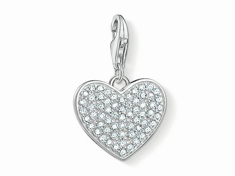 41610976-0 Charm-Anhänger von Thomas Sabo in Herzform mit weißem Design und funkelndem Kristallbesatz, ideal zur individuellen Schmuckgestaltung und als persönliches Geschenk.