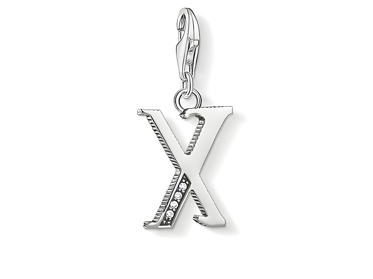 Charm-Anhänger in Silber mit dem Buchstaben X und funkelnden Details, Hersteller Thomas Sabo, Artikelnummer 1604-643-21. Ideal für personalisierte Schmuckstücke.