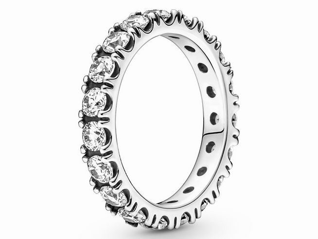 190050048-0 Pandora Ring 190050C01-48 aus Sterling Silber mit klaren Zirkonia, Größe 48, Eternity Design, glänzende Oberfläche mit funkelnden Steinen, elegantes Schmuckstück für jeden Anlass.