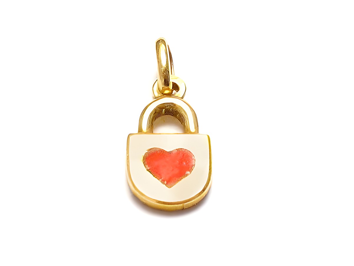 Gold 333 Anhänger in Form eines Vorhängeschlosses mit rotem Herz, ideal für Kinderschmuck, Hersteller Juwelier Harnisch, bunt und ansprechend gestaltet.