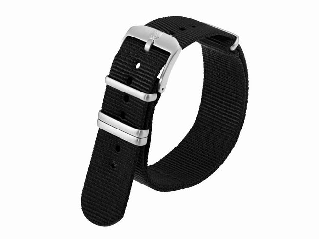 Luminox Uhren Nylonarmband FNX.9240.20Q.K in Schwarz mit 24 mm Breite, robustes Design und silberner Schnalle für einfachen Austausch und hohen Tragekomfort. Ideal als Ersatzarmband.