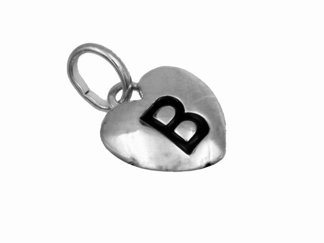 Anhänger Herz aus 925 Sterling Silber mit polierter rhodinierter Oberfläche und schwarzem Buchstaben B, geeignet für Kinder, Hersteller Juwelier Harnisch.