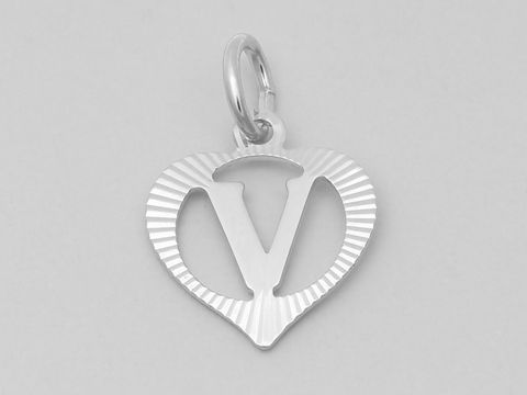 Herzförmiger Silberanhänger mit dem Buchstaben V, diamantiert, aus 925 Silber, hergestellt von Juwelier Harnisch. Ideal als persönliches Geschenk oder Schmuckstück.