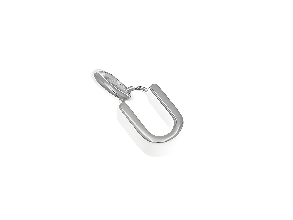 Anhänger aus poliertem Sterling Silber in Form des Buchstabens U, hergestellt von Juwelier Harnisch.