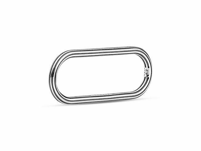 Schlichtes Styling Link aus Sterling Silber von Pandora ME, oval geformt mit feinen Linien, ideal für Ketten und Armbänder, elegante Ergänzung für jedes Schmuckstück.