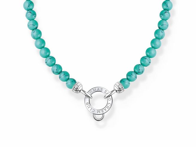 Kette von Thomas Sabo aus Silber mit imitierte Türkis-Perlen und Zirkonia, Länge 40 bis 45 cm, mit einem charakteristischen Verschluss.