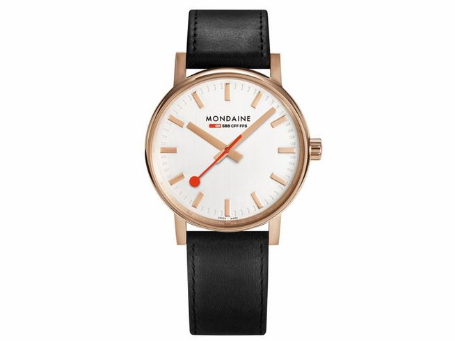 Mondaine Uhr evo2 MSE.40112.LB mit 40 mm Gehäuse, weißem Ziffernblatt und schwarzem Lederarmband, charakteristisches rotes Sekundenzeiger-Design. Ideal für stilbewusste Träger.