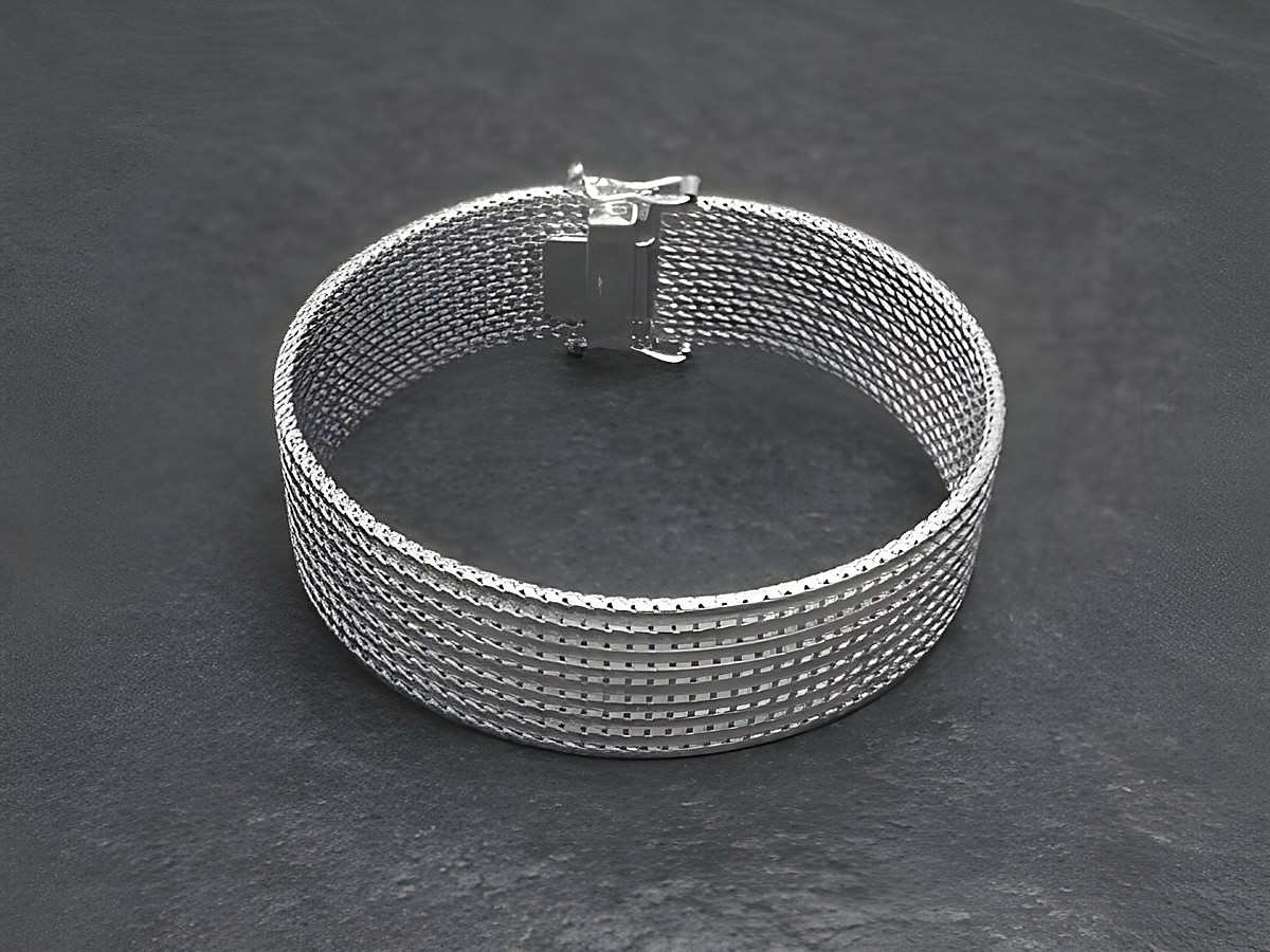 Silber Armband aus feinem Gewebe, ohne Stein, perfekt für einen super sexy City Look, Hersteller Juwelier Harnisch, aktuell und top angesagt.
