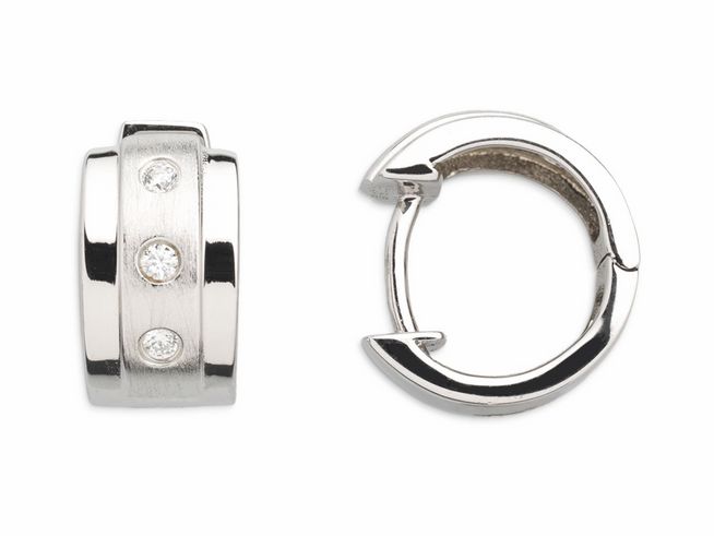 Xenox Sterling Silber Ohrringe XS8526 in Form von Creolen mit drei kleinen Zirkonia-Steinen. Modernes Design, ideal für jeden Anlass. Hochwertiger Ohrschmuck von Xenox.