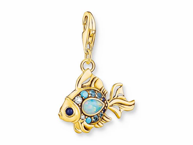 Charm-Anhänger von Thomas Sabo in Form eines goldfarbenen Fisches mit verschiedenen Steinbesetzungen aus Glas, Keramik, synthetischem Spinell und Zirkonia, ideal für individuellen Schmuck.
