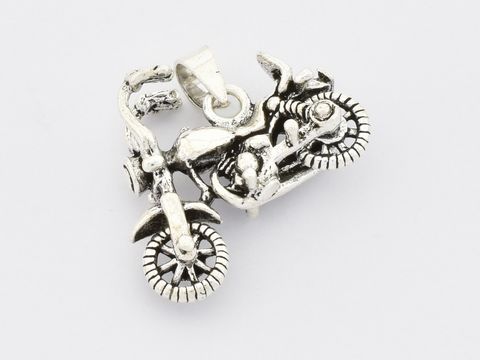 301345-0 Anhänger Motorrad aus Sterling Silber in Form eines Choppers, Hersteller Juwelier Harnisch, detailreiche Ausführung für Fahrzeugliebhaber.