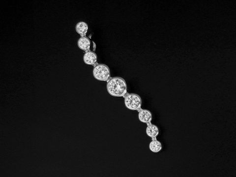 Welle Anhänger aus 925 Sterling Silber, rhodiniert, funkelnd mit Zirkonia, besonderes Design, Hersteller Juwelier Harnisch. Ideal für elegante Schmuckliebhaber.