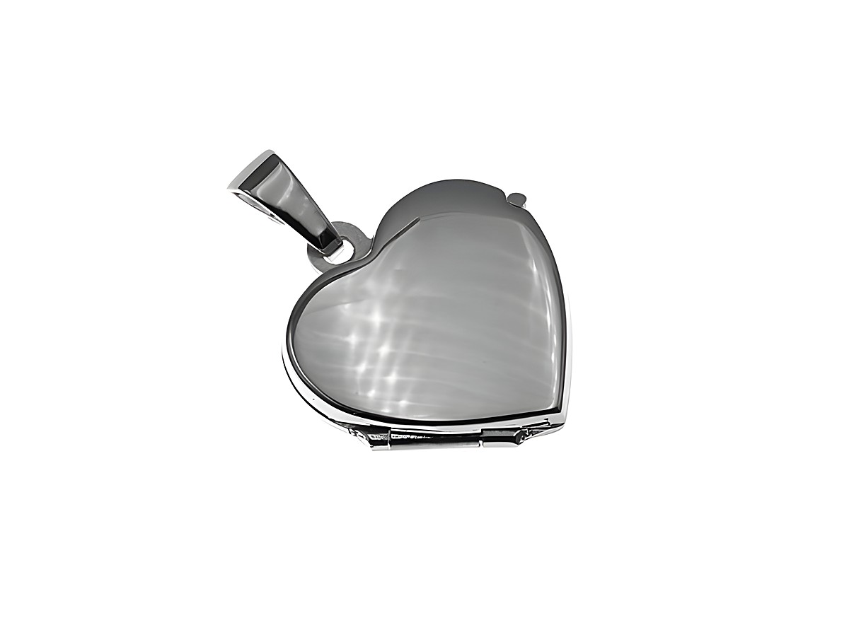 Weißgold Medaillon in Herzform, Herz der Liebe, aus 333er Weißgold, Hersteller Juwelier Harnisch, elegantes Design für individuelle Gravuren und besondere Erinnerungen.