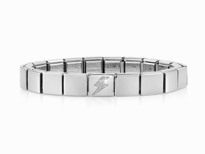 423910110-0 Edelstahl Armband in Silber mit einem Blitz-Motiv, glänzende Oberfläche und zeitloses Design von der Marke Nomination, Modell Glitter Lightening Silber, perfekt für jeden Anlass.