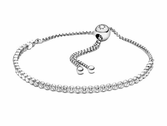 Funkelndes Schiebe-Tennisarmband von Pandora aus Sterling Silber mit Zirkonia, 23 cm lang, strahlt Eleganz und Stil aus, ideal für besondere Anlässe oder den täglichen Gebrauch.