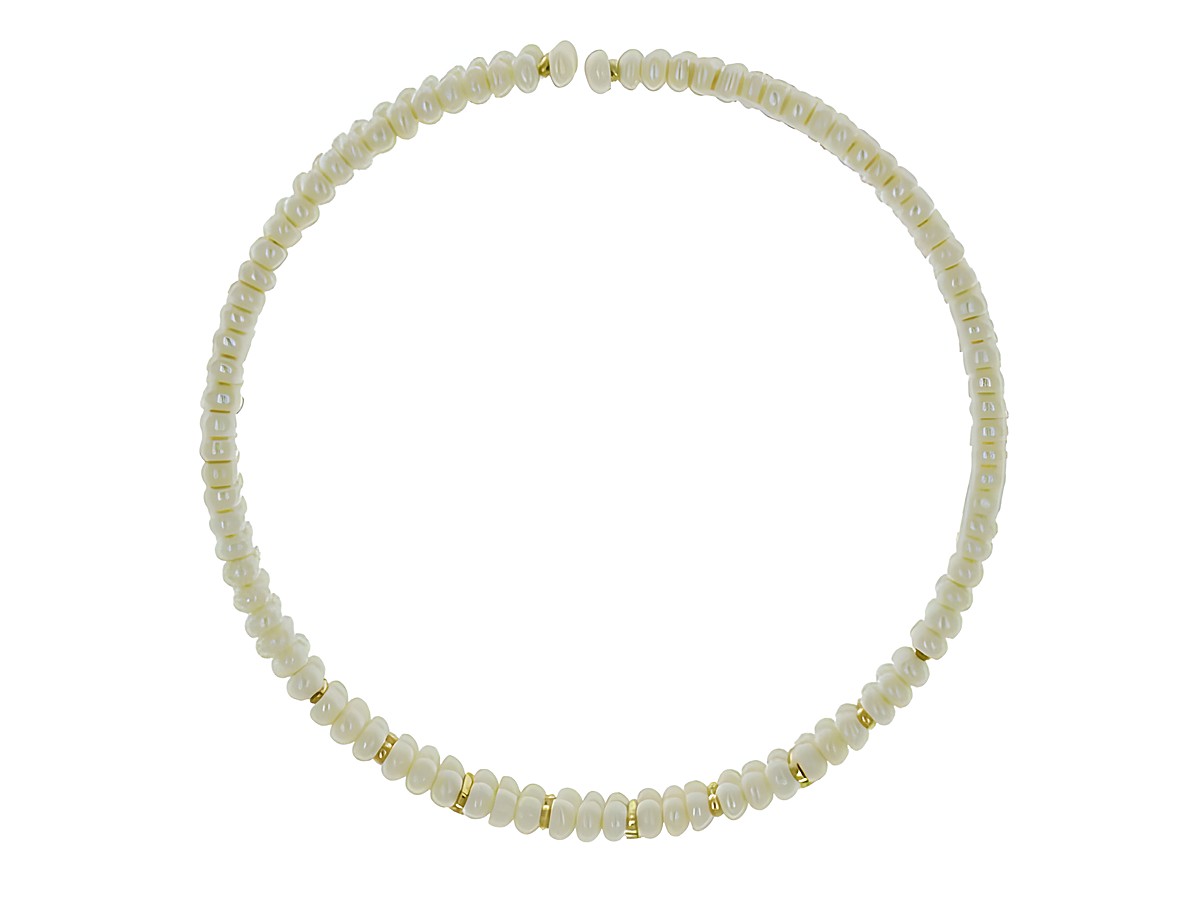 Perlenkette Choker aus Süßwasser-Zuchtperlen in Weiß, Größe 6 x 3,5 mm, Länge 30-38 cm, verziert mit goldenen Akzenten aus Gold 585, besonders im Design, Hersteller Juwelier Harnisch. – Ansicht 2