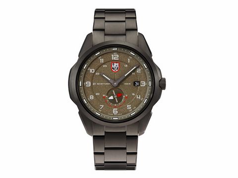Luminox Atacama Adventurer Field 1760 Series XL.1768 Herren Armbanduhr mit schwarzem Gehäuse und Armband, braunem Ziffernblatt, großen Ziffern und markanten Zeigern. Ideal für Abenteuer.